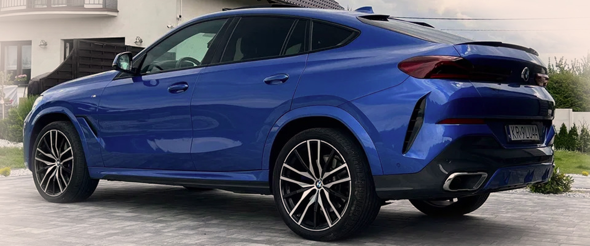 ZABEZPIECZYMY TWOJE AUTO PRZED USZKODZENIAMI 